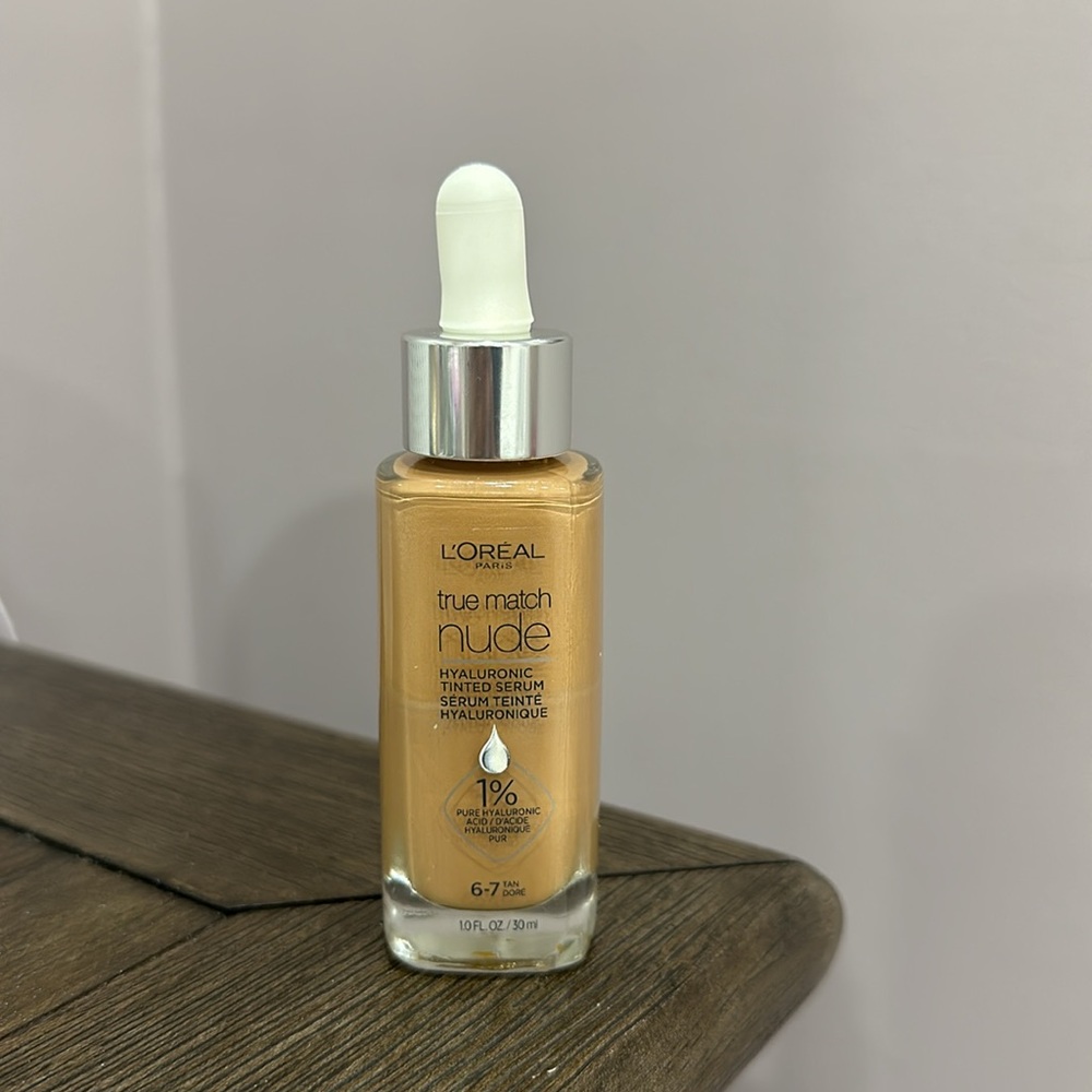 L'Oréal True Match Nude Hyaluronic Tinted Serum